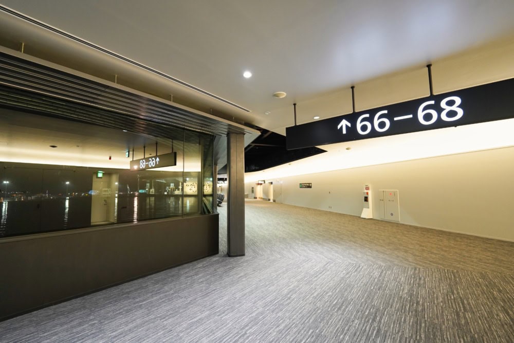 エミレーツ　ブランケット　ファーストクラス エミレーツ航空 ファーストクラス搭乗記！機内食から座席シート